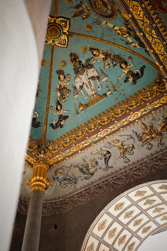 Triumphbogen Vientiane - Highlights in Vientiane - Peaks & Bites Travelblog
