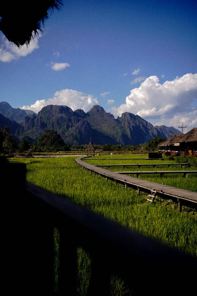 Aussicht im Vieng Tara Resort in Vang Vieng - Peaks & Bites Reiseblog