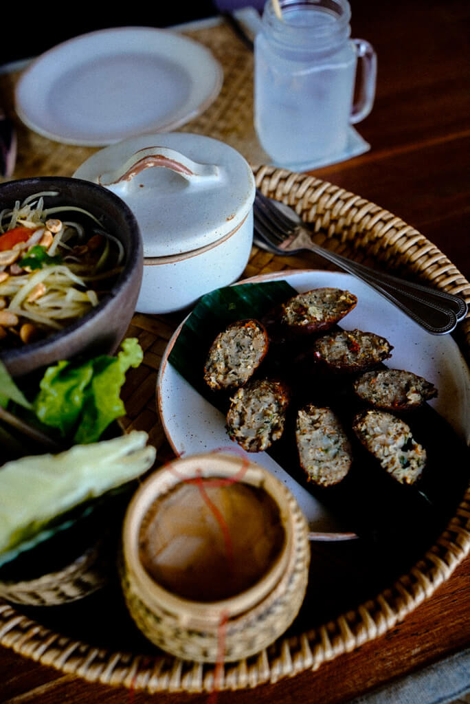 Speisen im Vieng Tara Resort in Vang Vieng - Peaks & Bites Reiseblog
