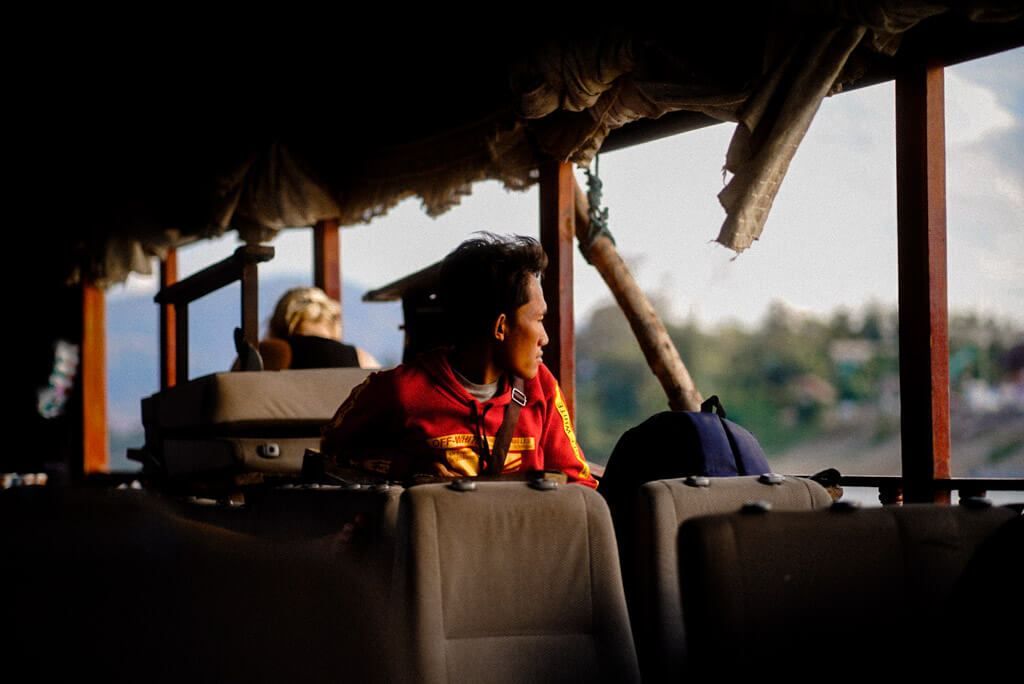 Slow Boat Reise von Laos nach Thailand | Slow Boat Pak Beng | Slow Boat Ban Houayxay | peaks-and-bites.de