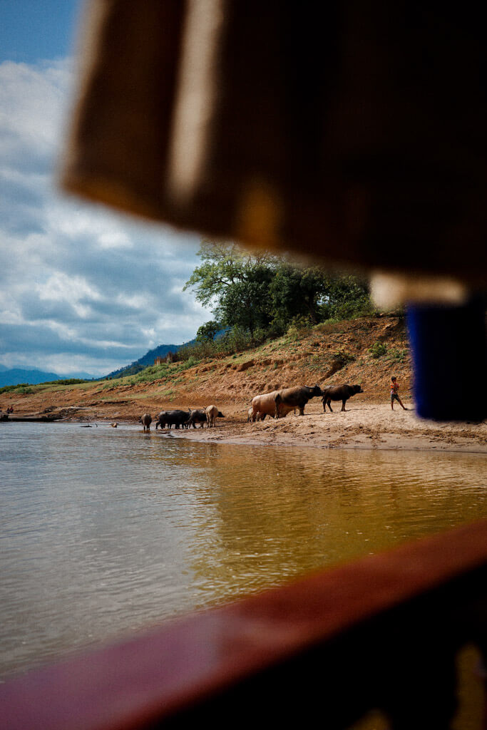 Slow Boat Journey von Laos nach Thailand | Slow Boat Pak Beng | Slow Boat Ban Houayxay | peaks-and-bites.de